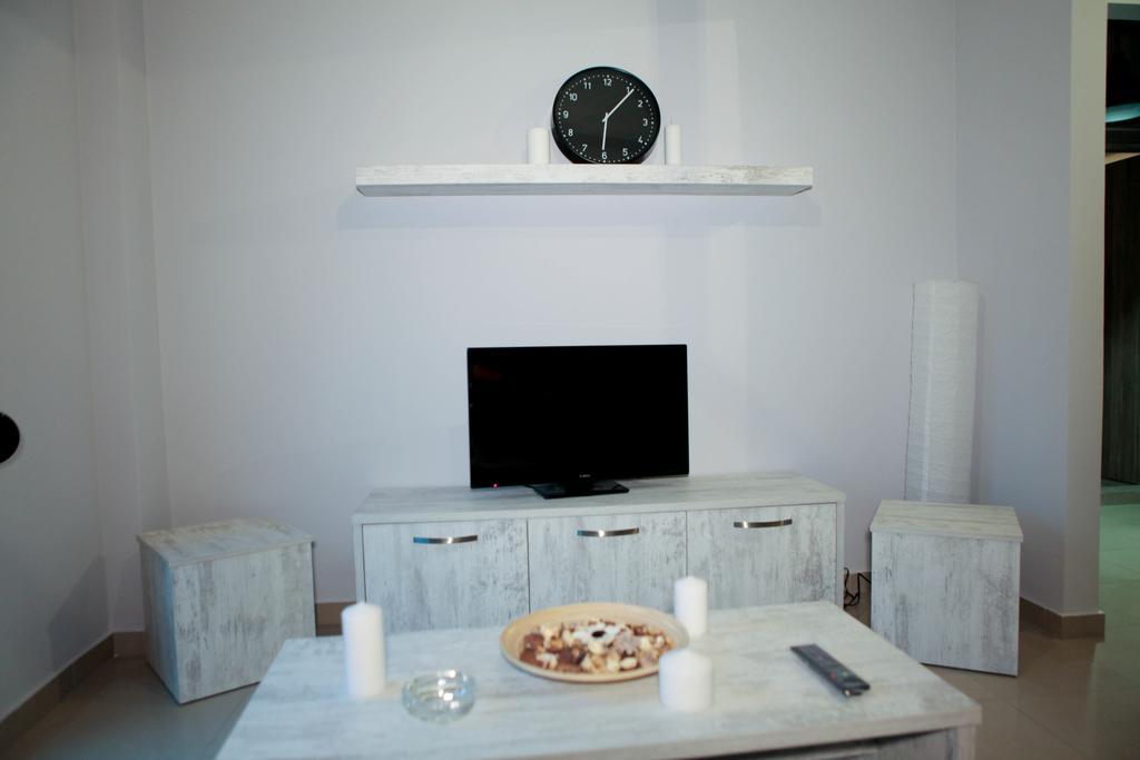 One-Bedroom Standard Apartment