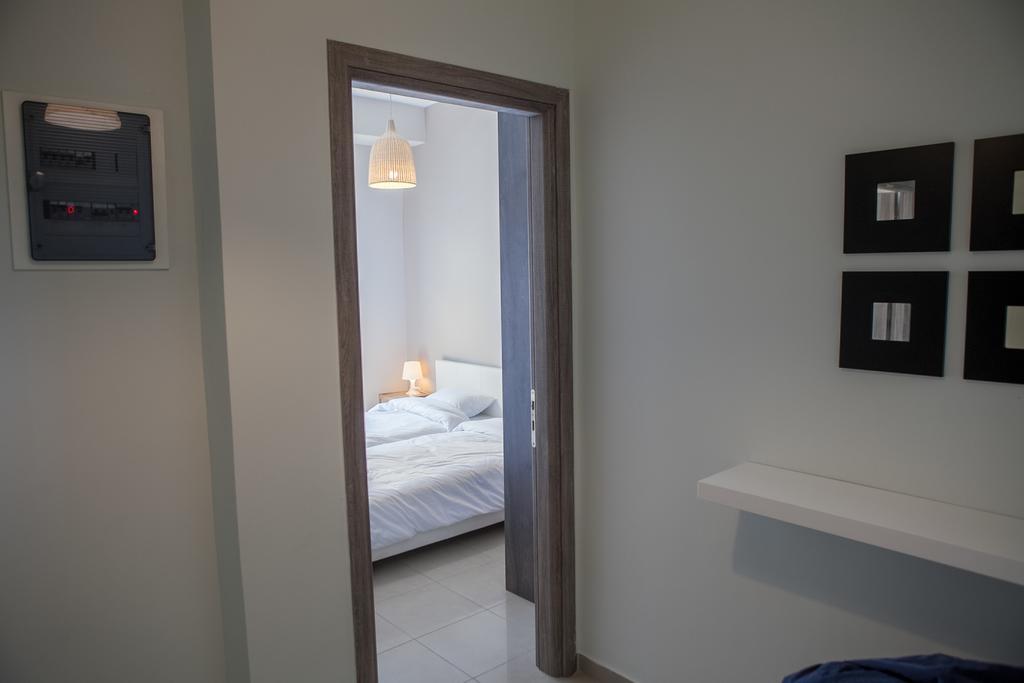 One-Bedroom Apartment City View