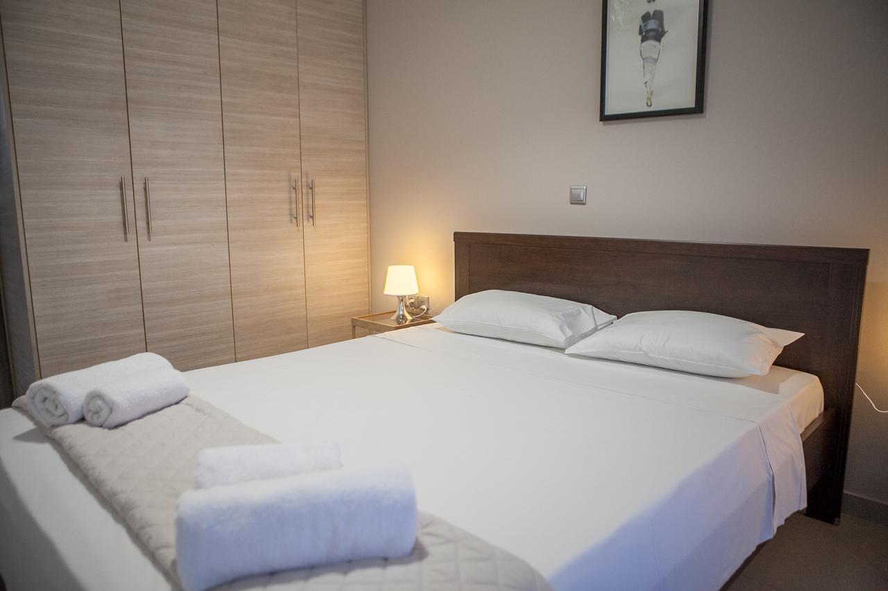 One-Bedroom Standard Apartment